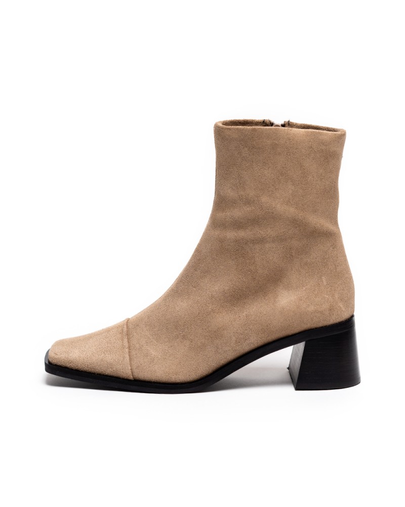 Lioni, Beige, Suede Ankle Boots | ĒSIOT